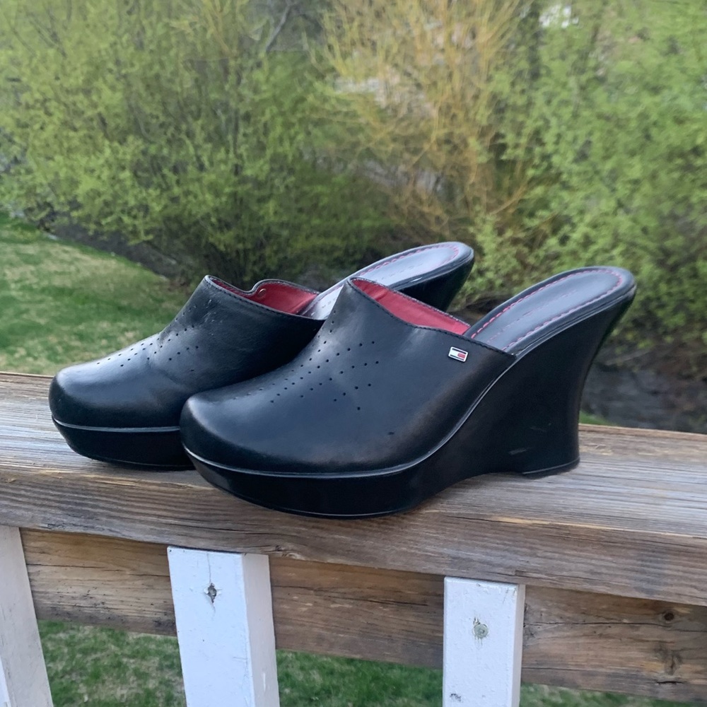 🌷 TOMMY HILFIGER LEATHER heeled clogs